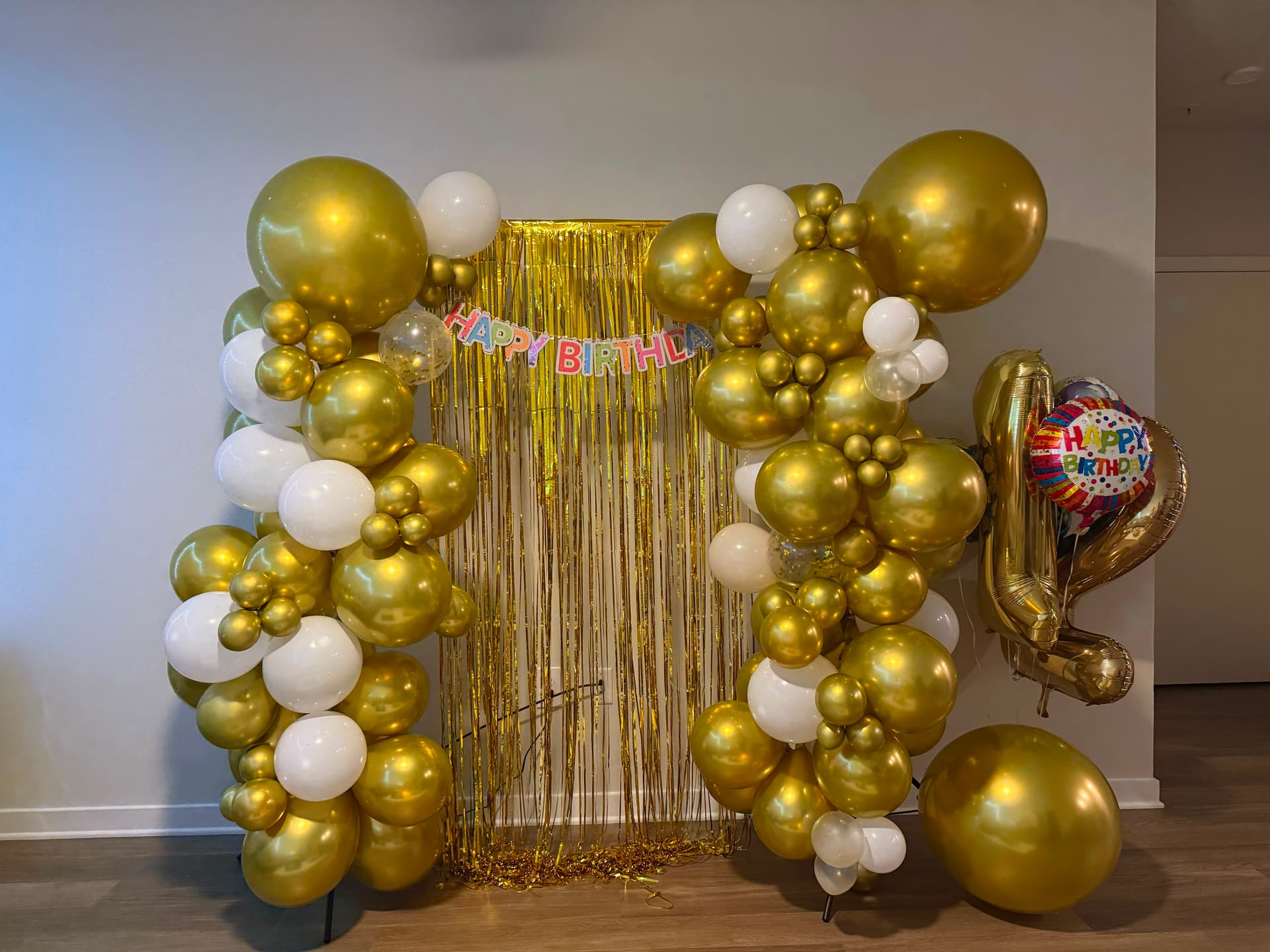 Backdrop & Balloon Decor