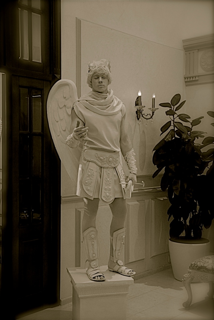 Living Statues thumbnail 3