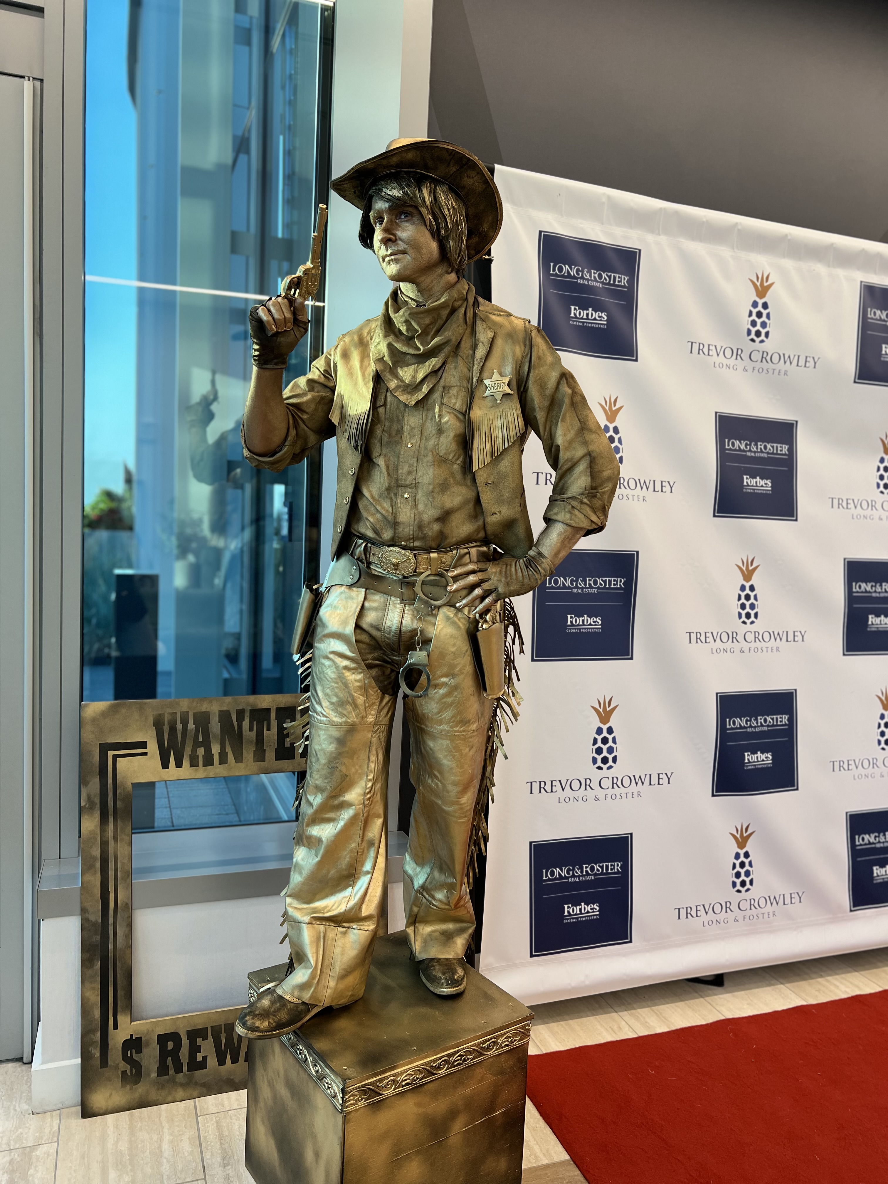 Living Statues thumbnail 6