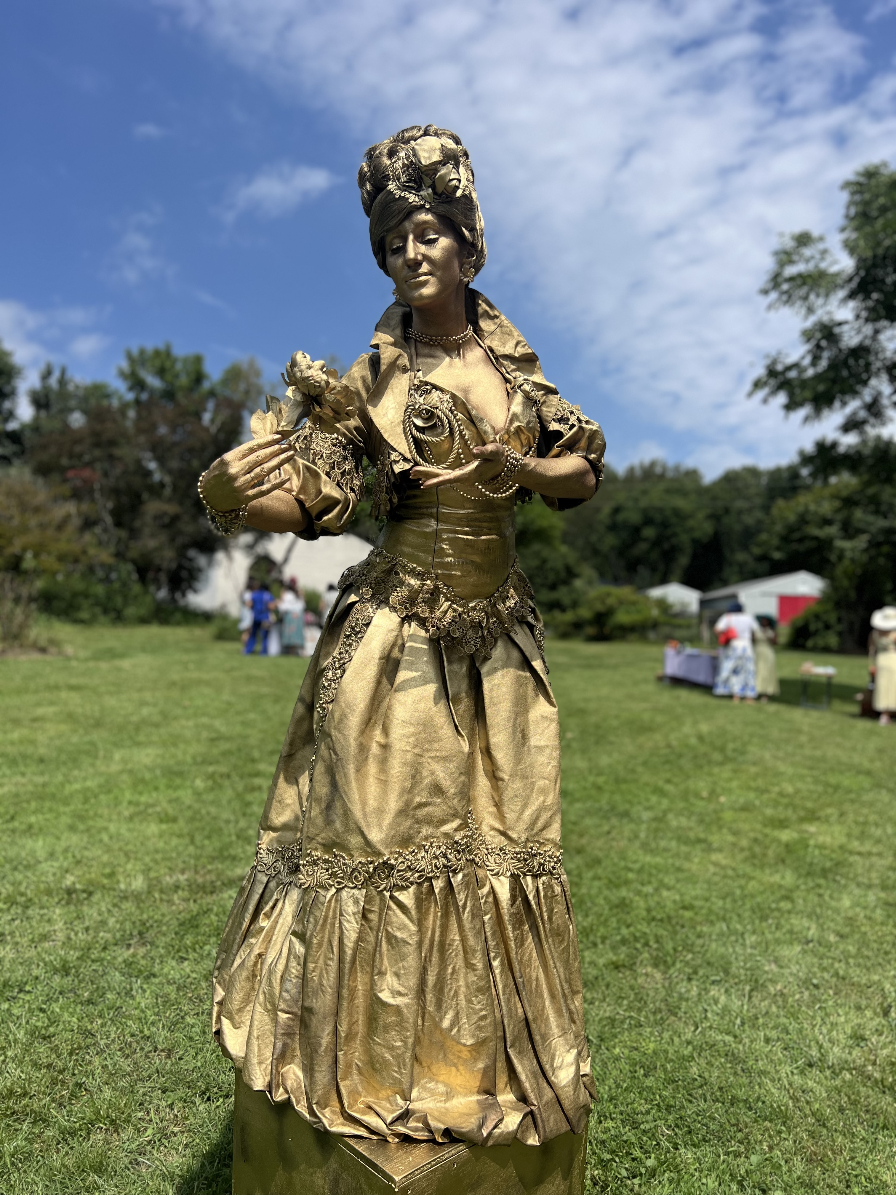 Living Statues thumbnail 17